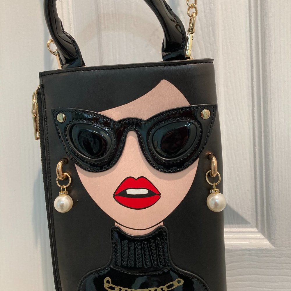 Cross body very unique purse